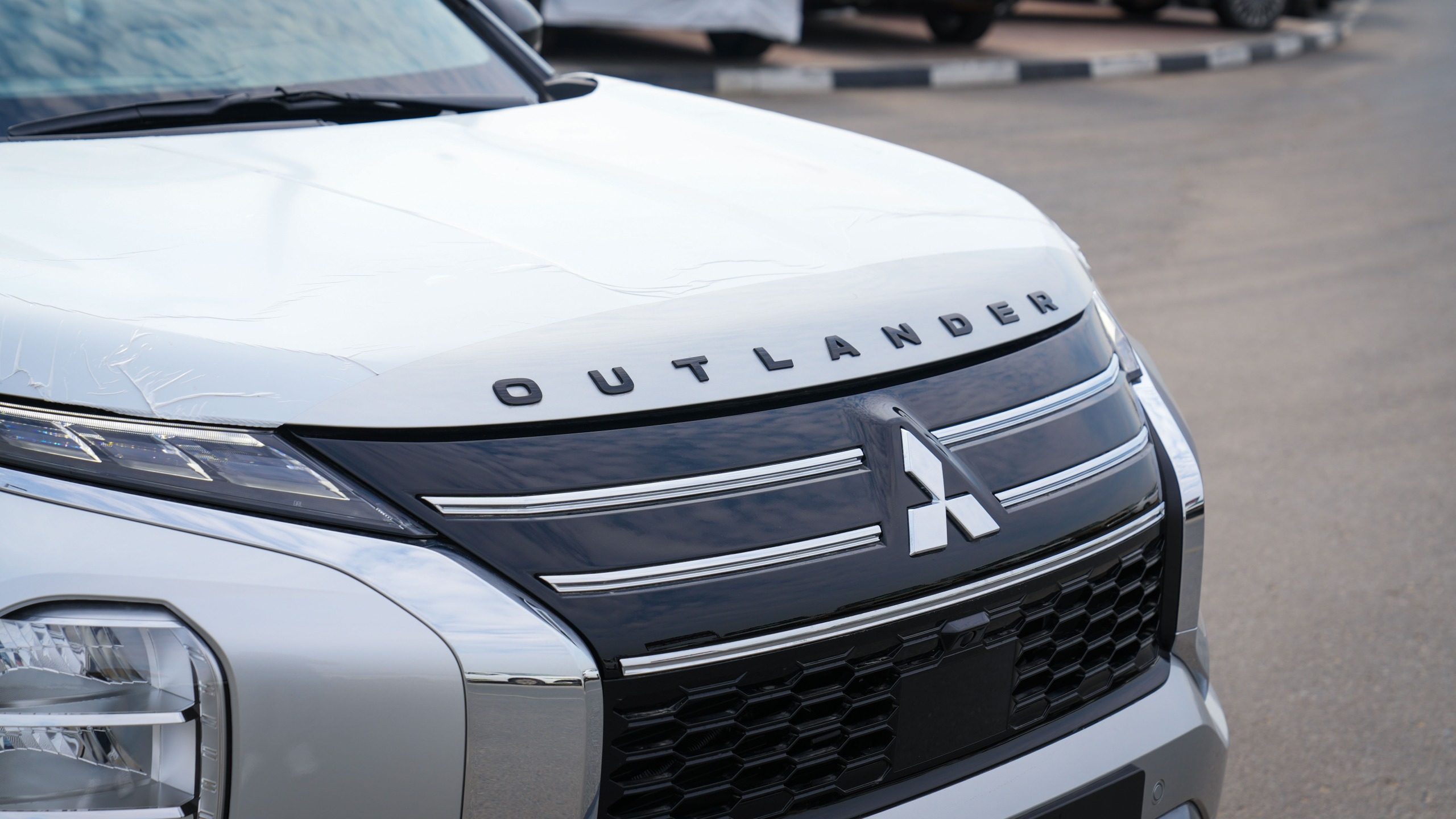 Mitsubishi Outlander High-Line (G06 Prime) Silver – Black 2026