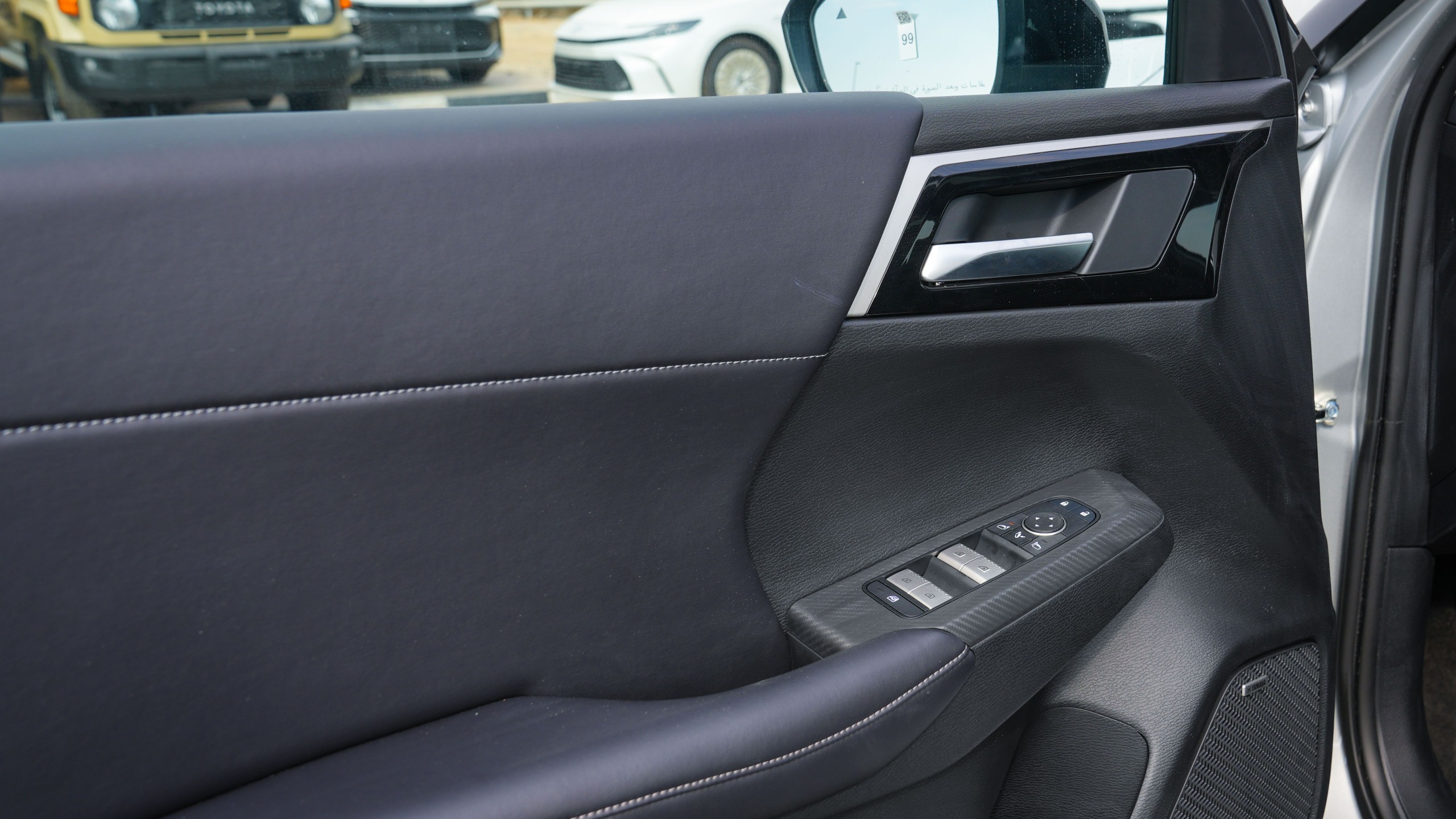 Mitsubishi Outlander High-Line (G06 Prime) Silver – Black 2026