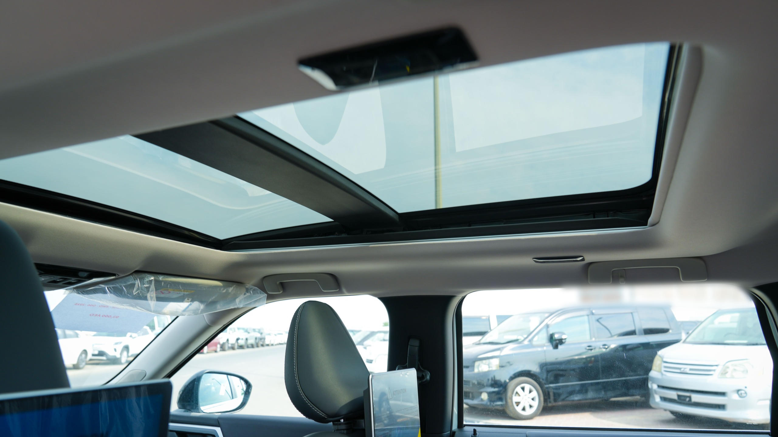 Mitsubishi Outlander High-Line (G06 Prime) Silver – Black 2026