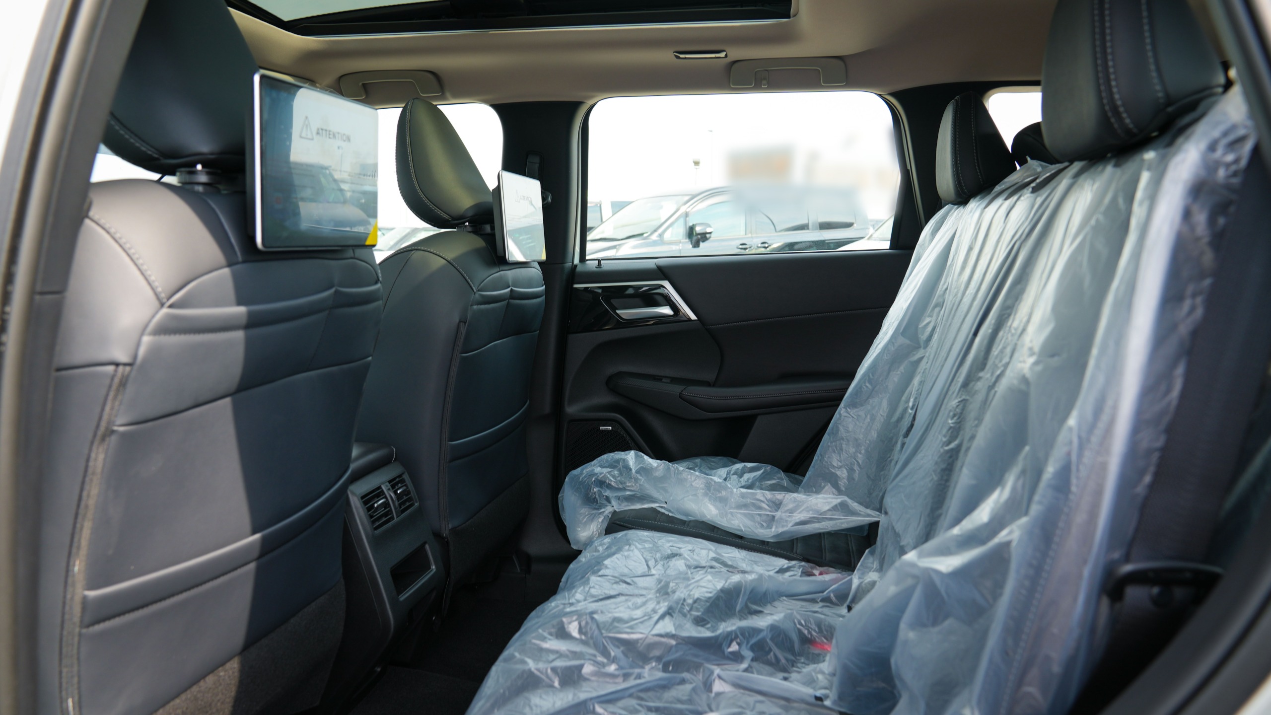 Mitsubishi Outlander High-Line (G06 Prime) Silver – Black 2026