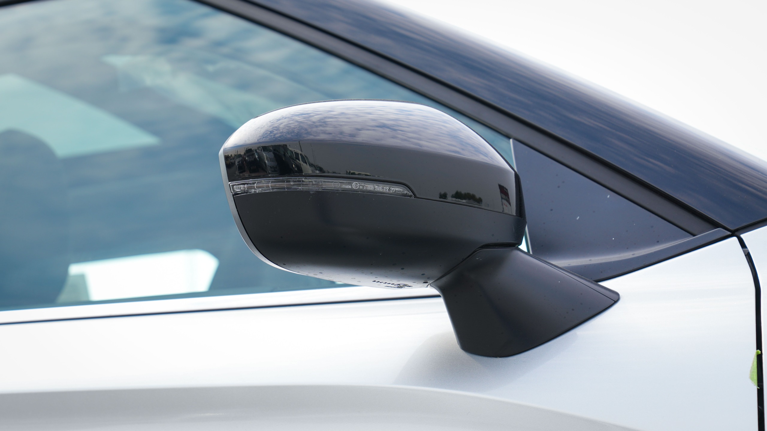 Mitsubishi Outlander High-Line (G06 Prime) Silver – Black 2026