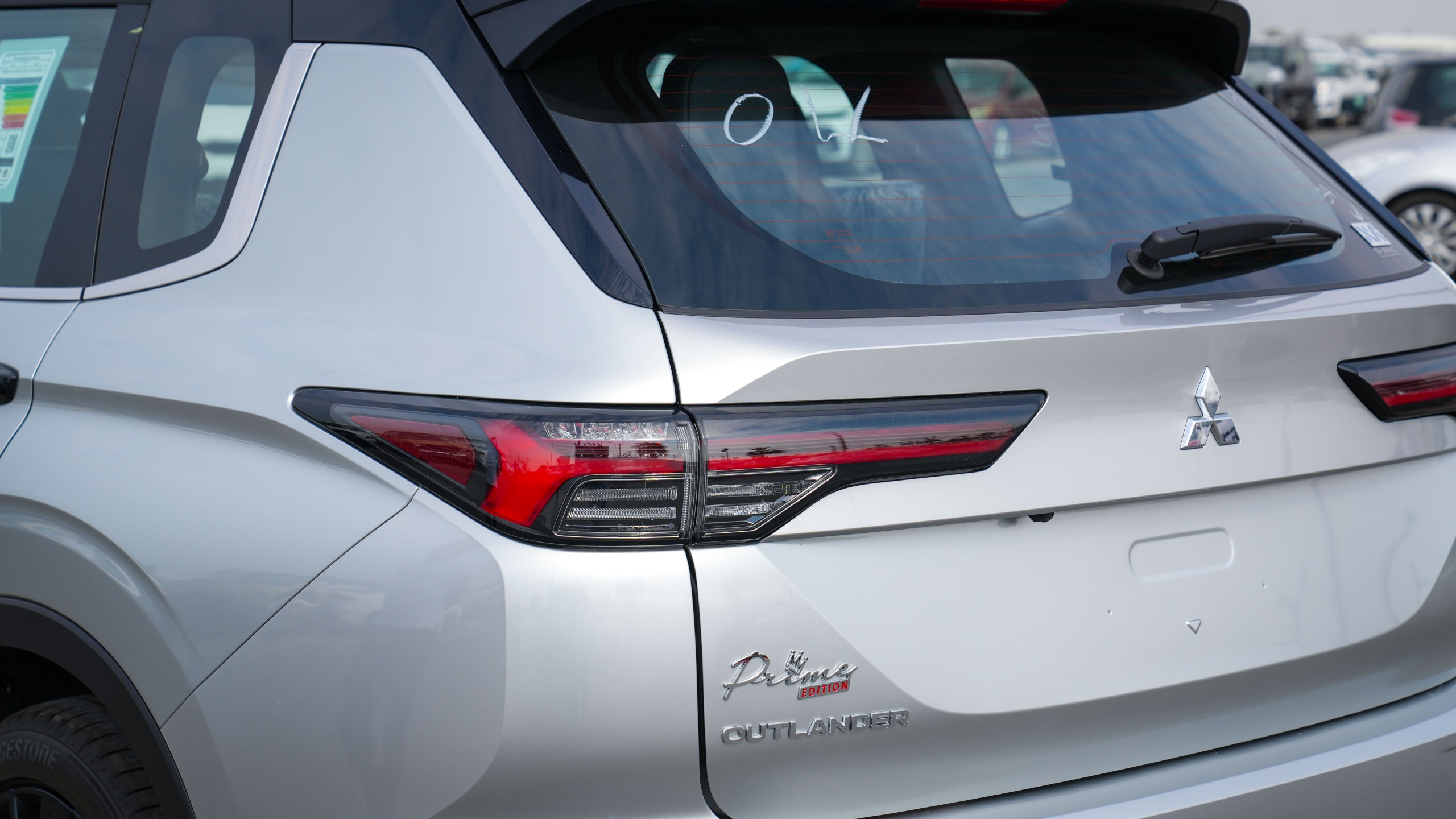 Mitsubishi Outlander High-Line (G06 Prime) Silver – Black 2026