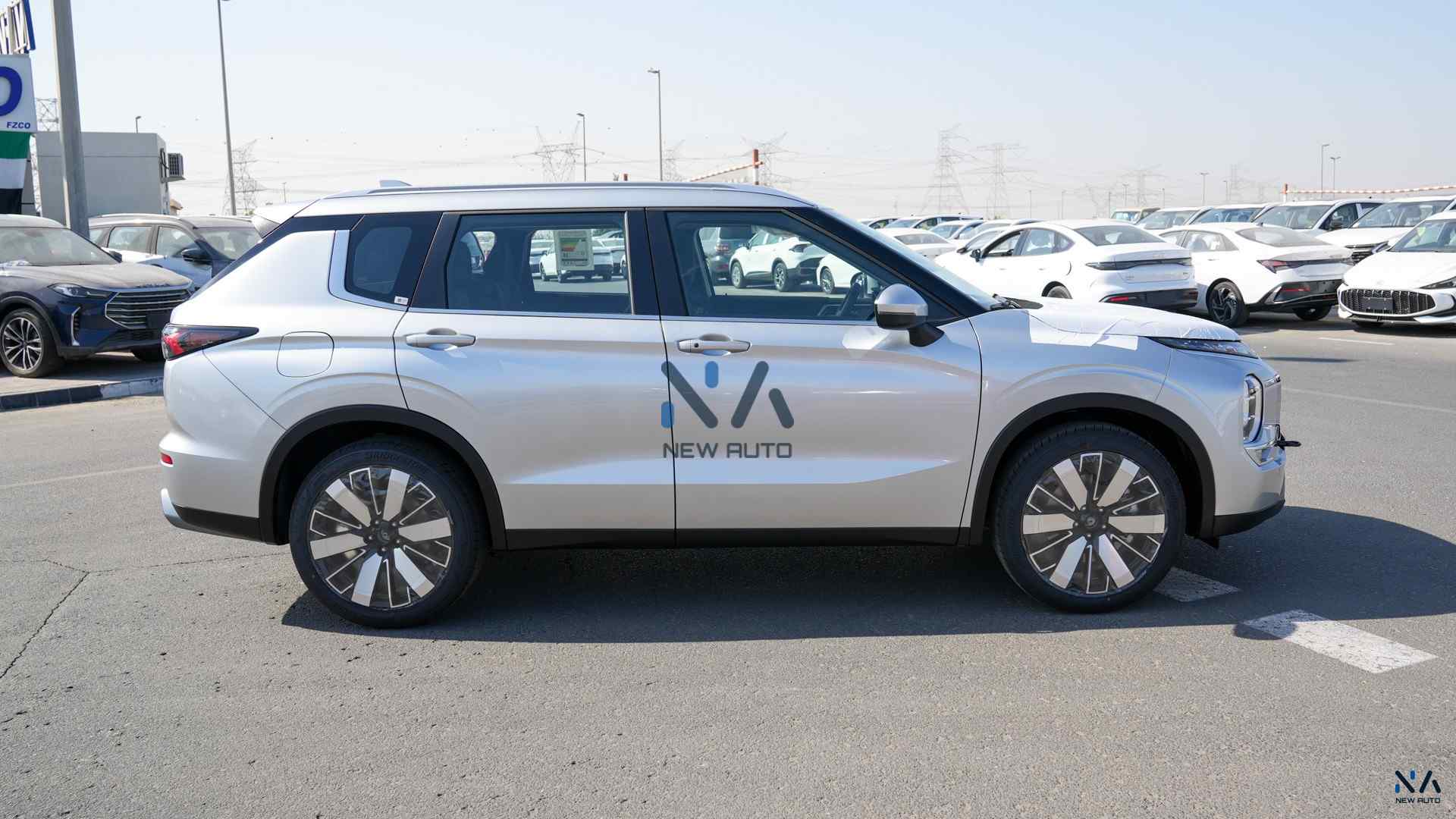 Mitsubishi Outlander High-Line (G05) Silver – Black 2026