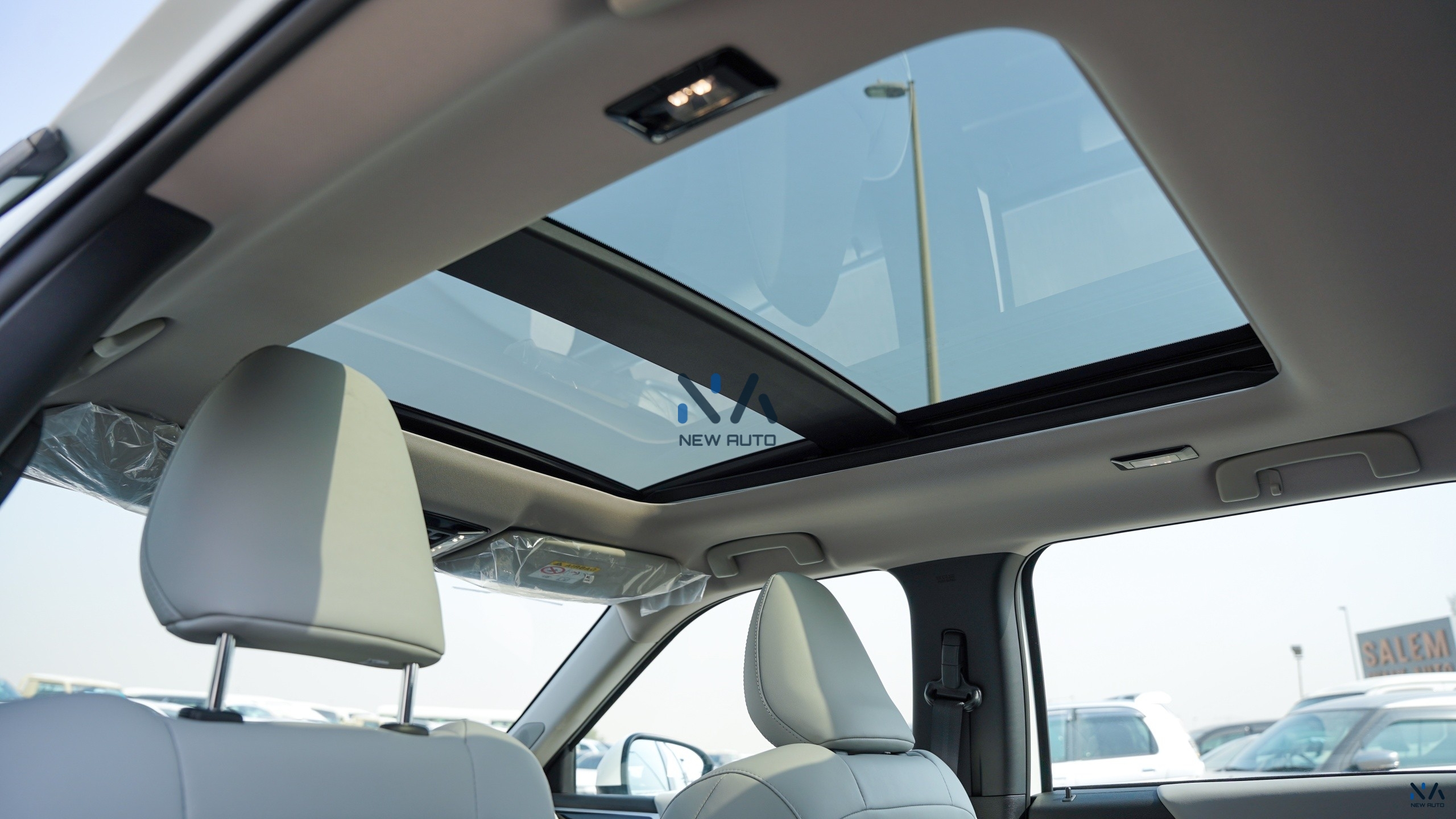 Mitsubishi Outlander High-Line (G03 Plus) Solid White – Grey 2026