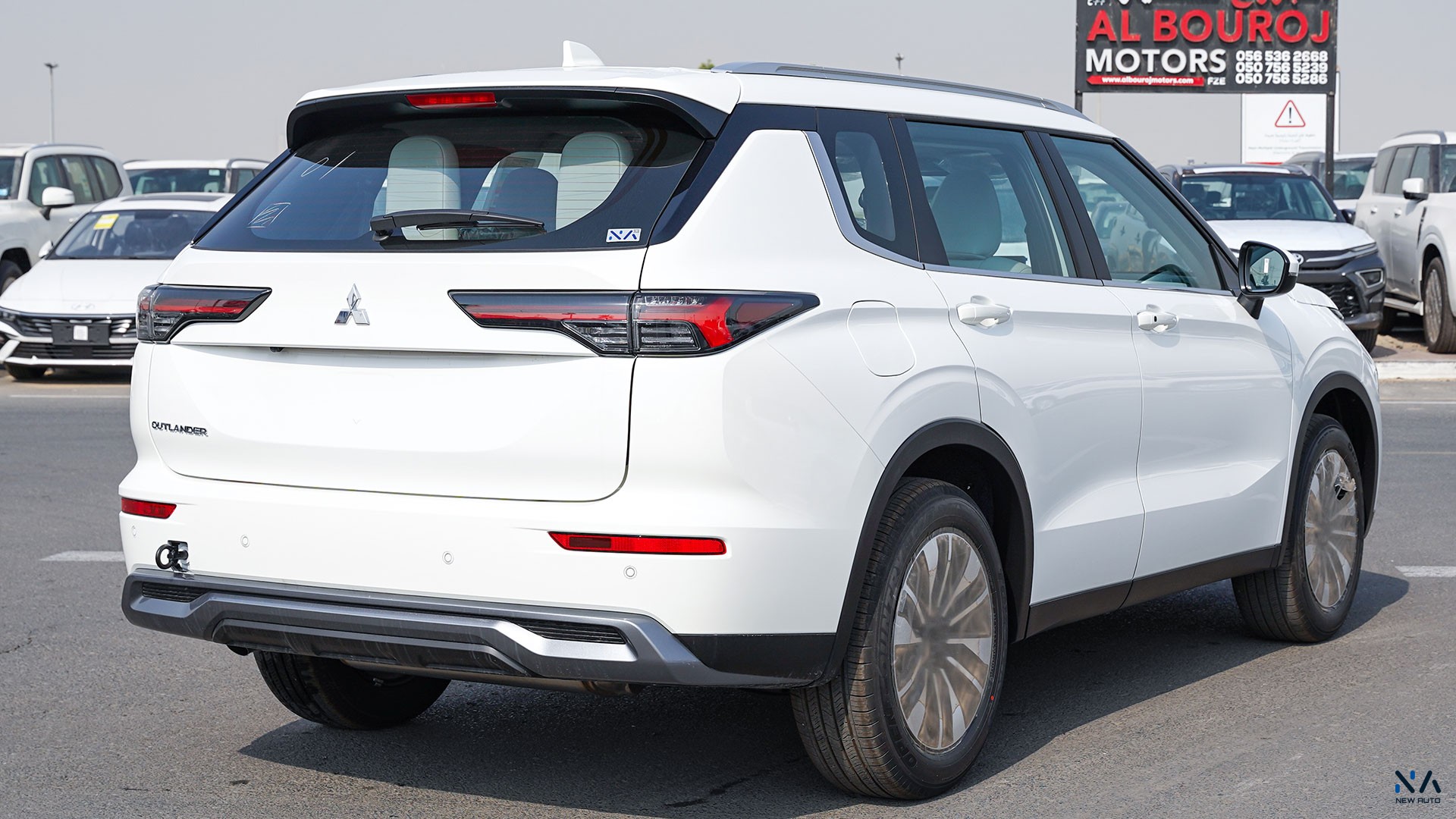 Mitsubishi Outlander High-Line (G03 Plus) Solid White – Grey 2026