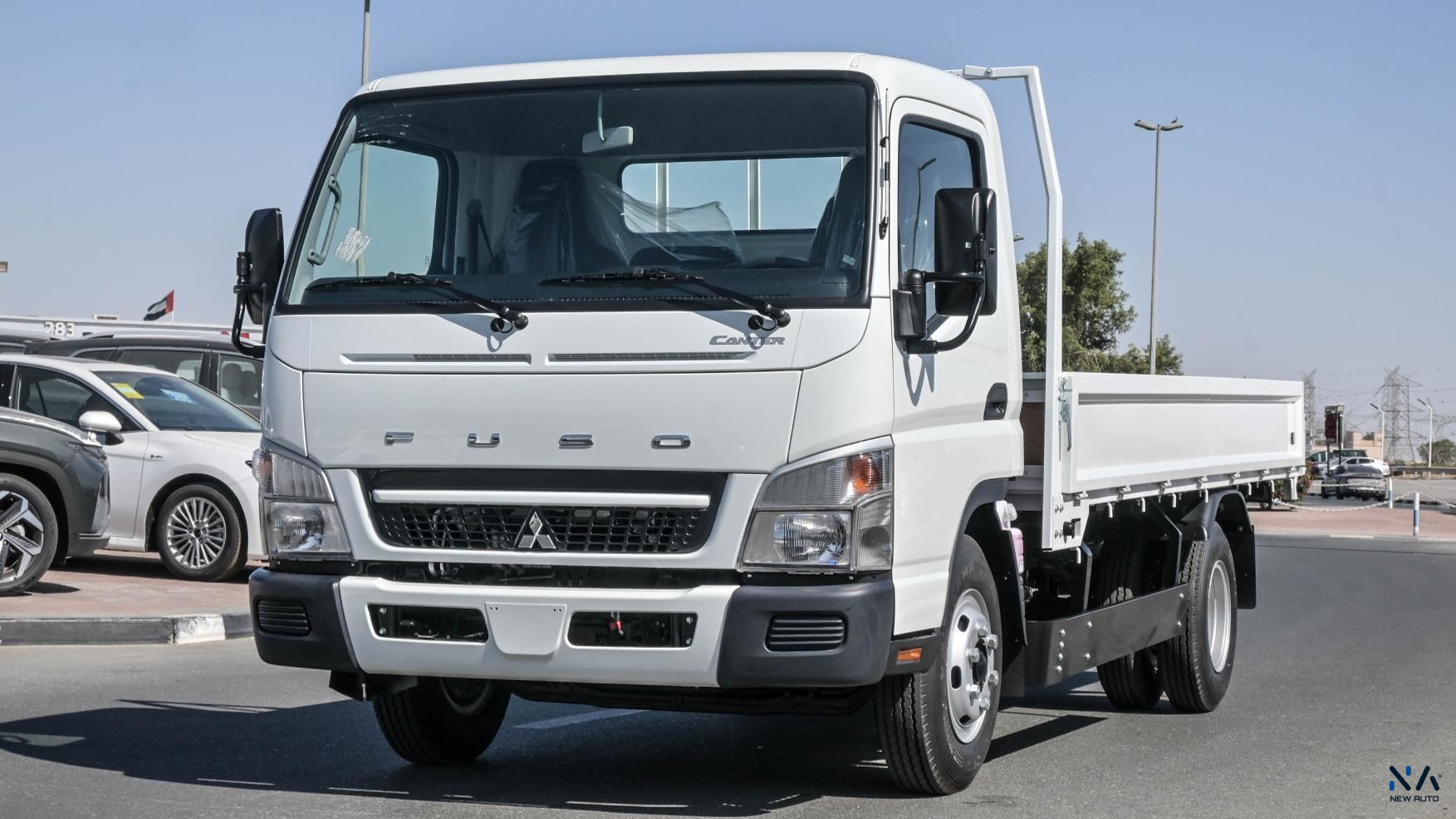 Mitsubishi Fuso Canter (Z93) – White – Black 2026