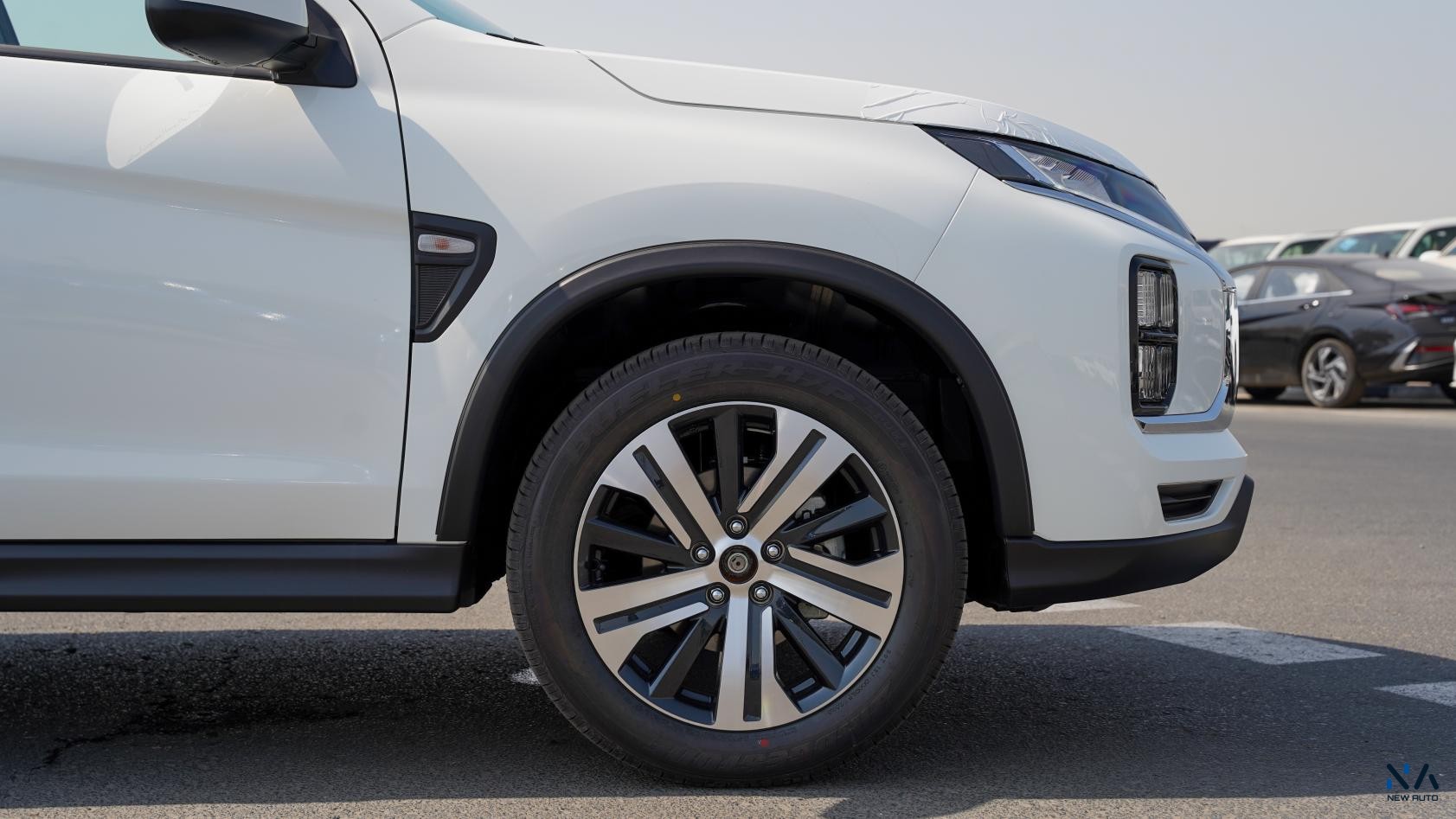 Mitsubishi ASX (H43) Basic White – Black 2026