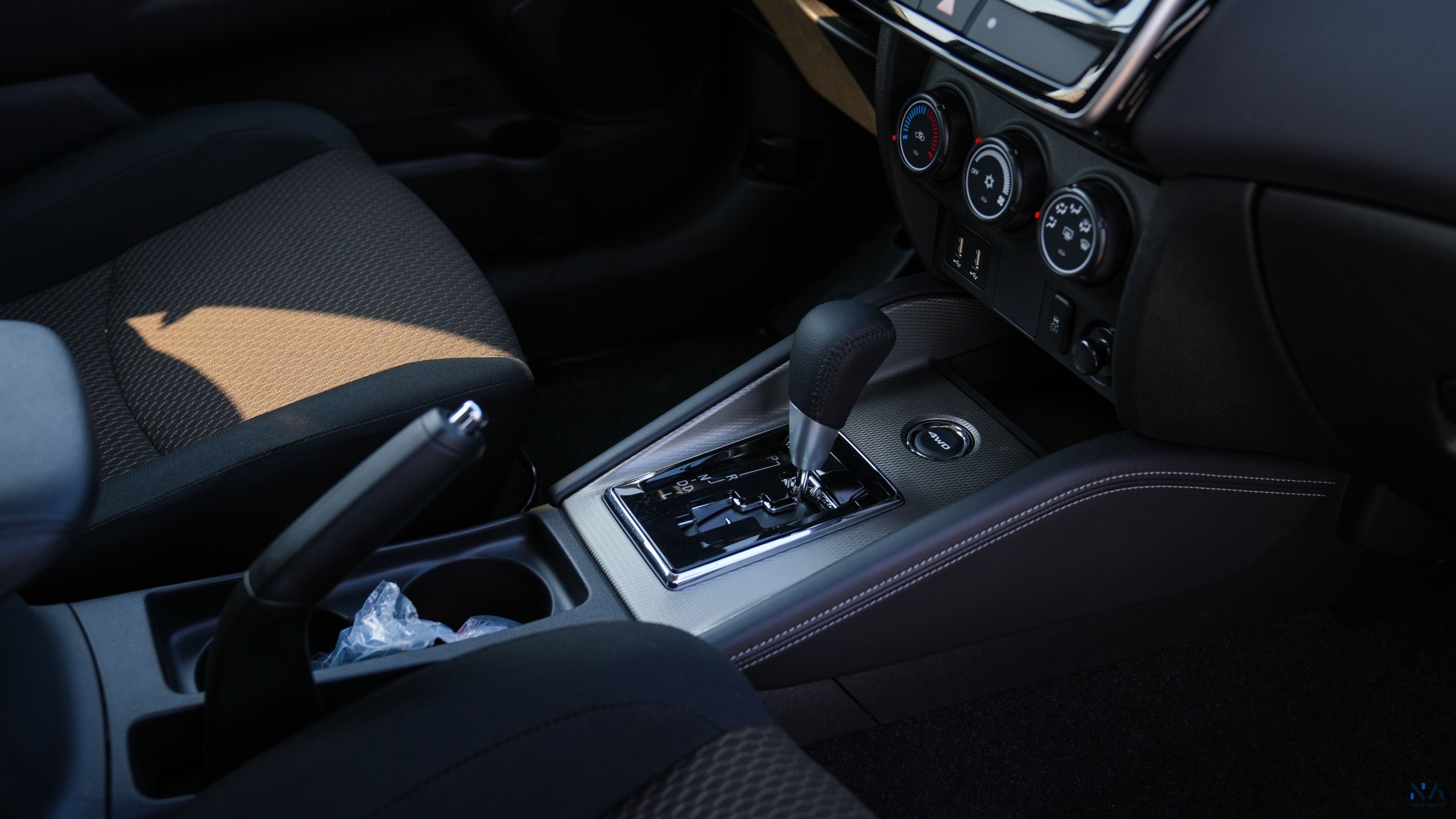 Mitsubishi ASX  High-Line (H21) Diamond White – Black 2026