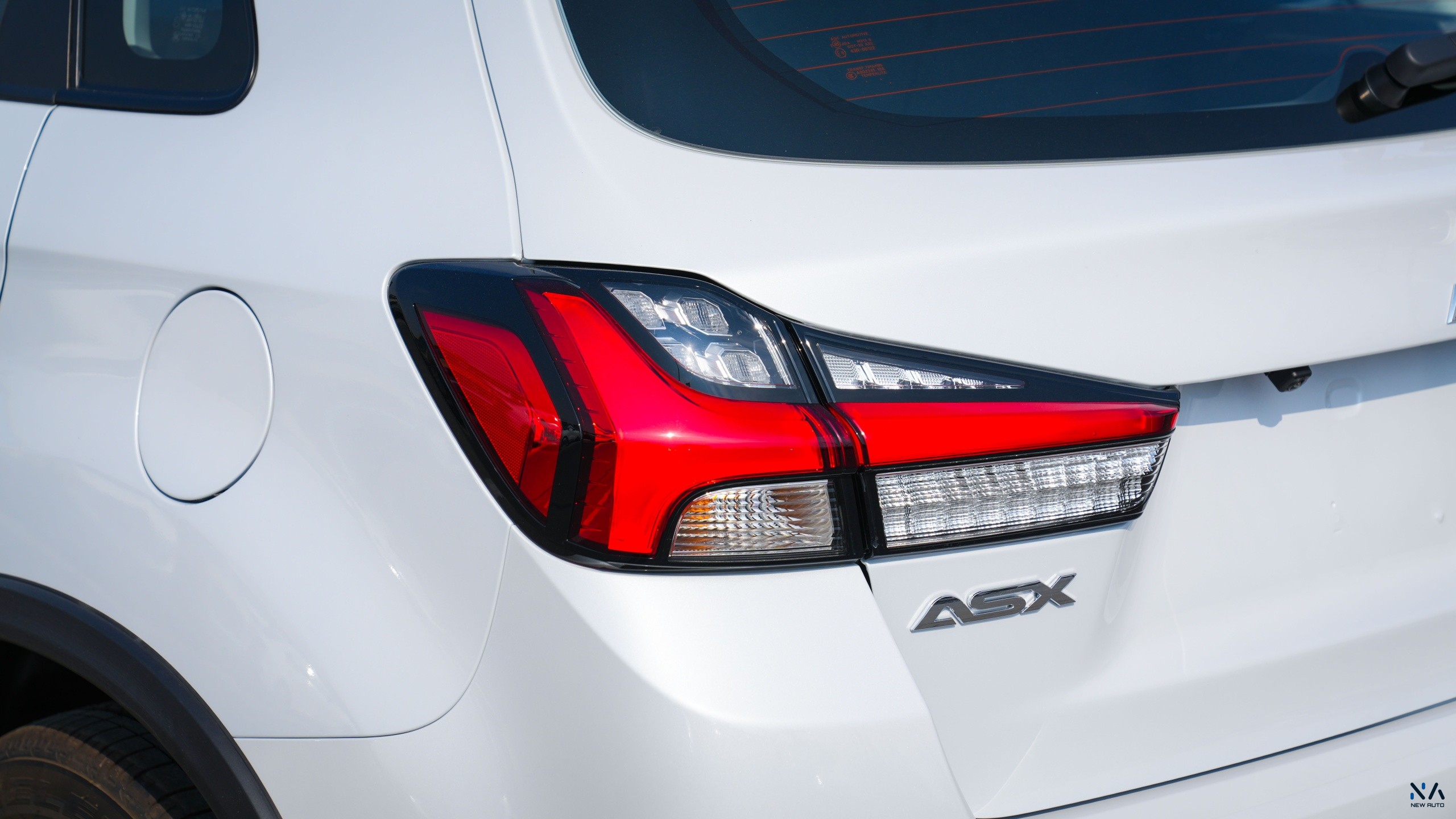 Mitsubishi ASX  High-Line (H21) Diamond White – Black 2026