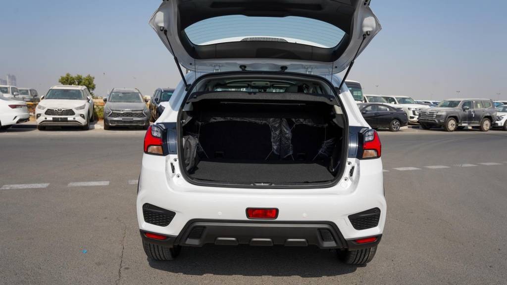 Mitsubishi Asx Luxury Highline 2026 Diamond White Black Bltrunk Cargo Space Open 1024x576