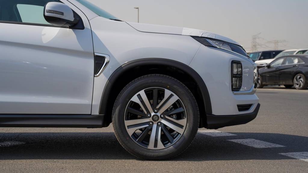 Mitsubishi Asx Luxury Highline 2026 Diamond White Black Alloy Wheel Detail 1024x576