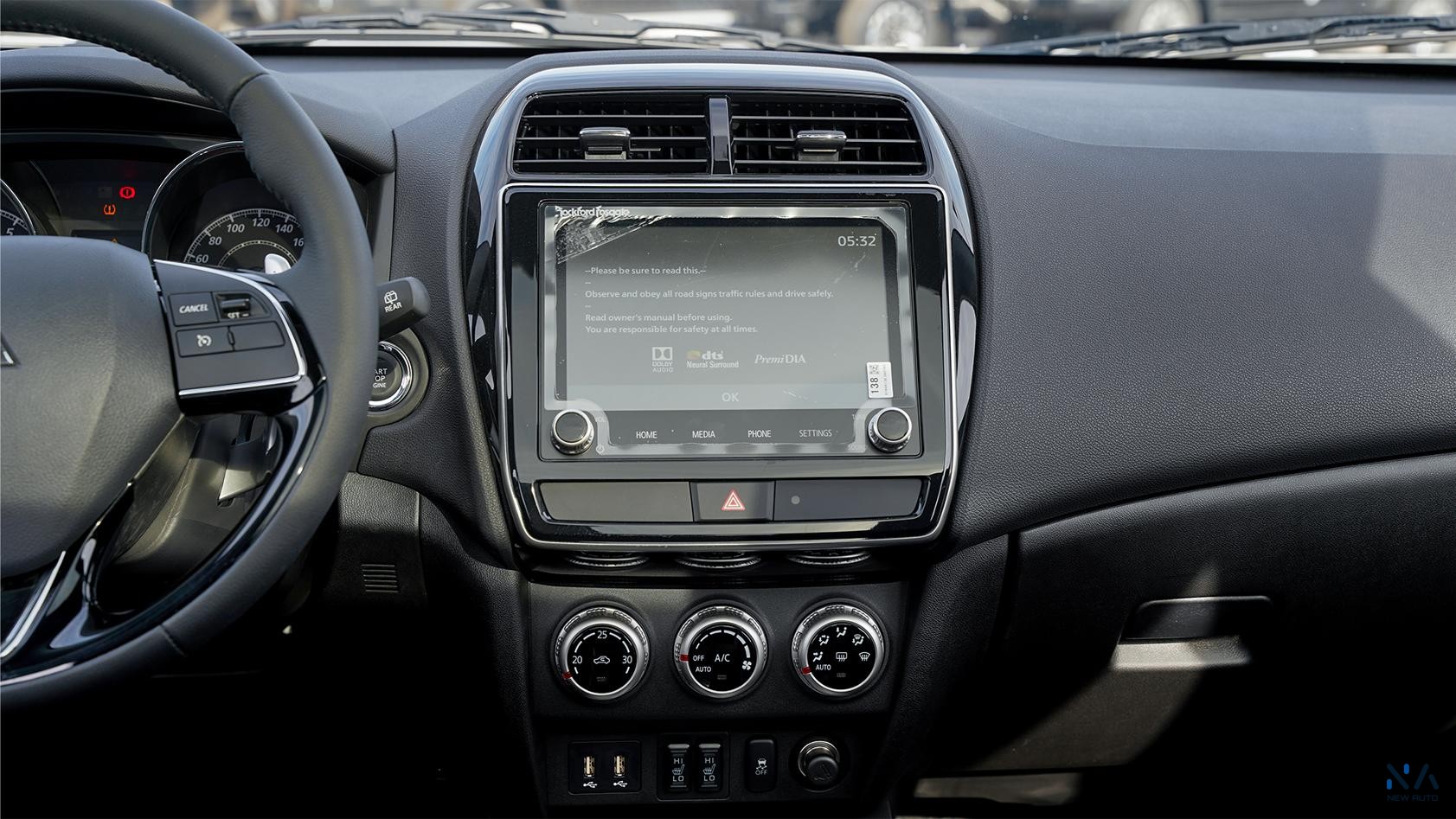 Mitsubishi ASX Luxury High-Line (H45) Solid White – Black 2026