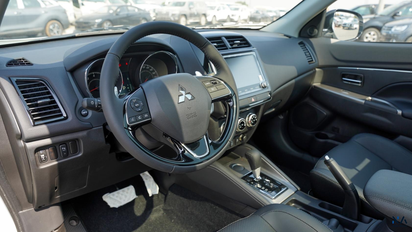 Mitsubishi ASX Luxury High-Line (H42) White – Black 2026