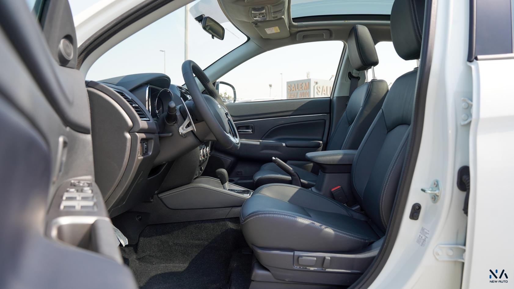 Mitsubishi ASX Luxury High-Line (H42) White – Black 2026