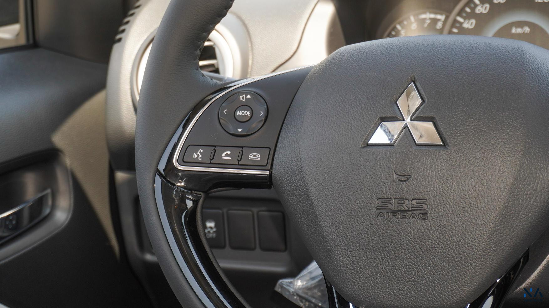 Mitsubishi Attrage Highline (G16) Silver – Grey 2025