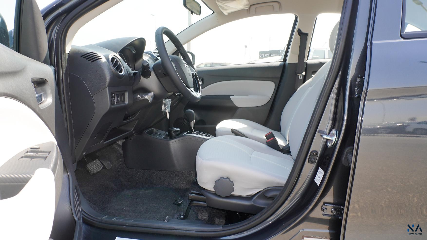 Mitsubishi Attrage Premium (G17) Grey – Grey 2025