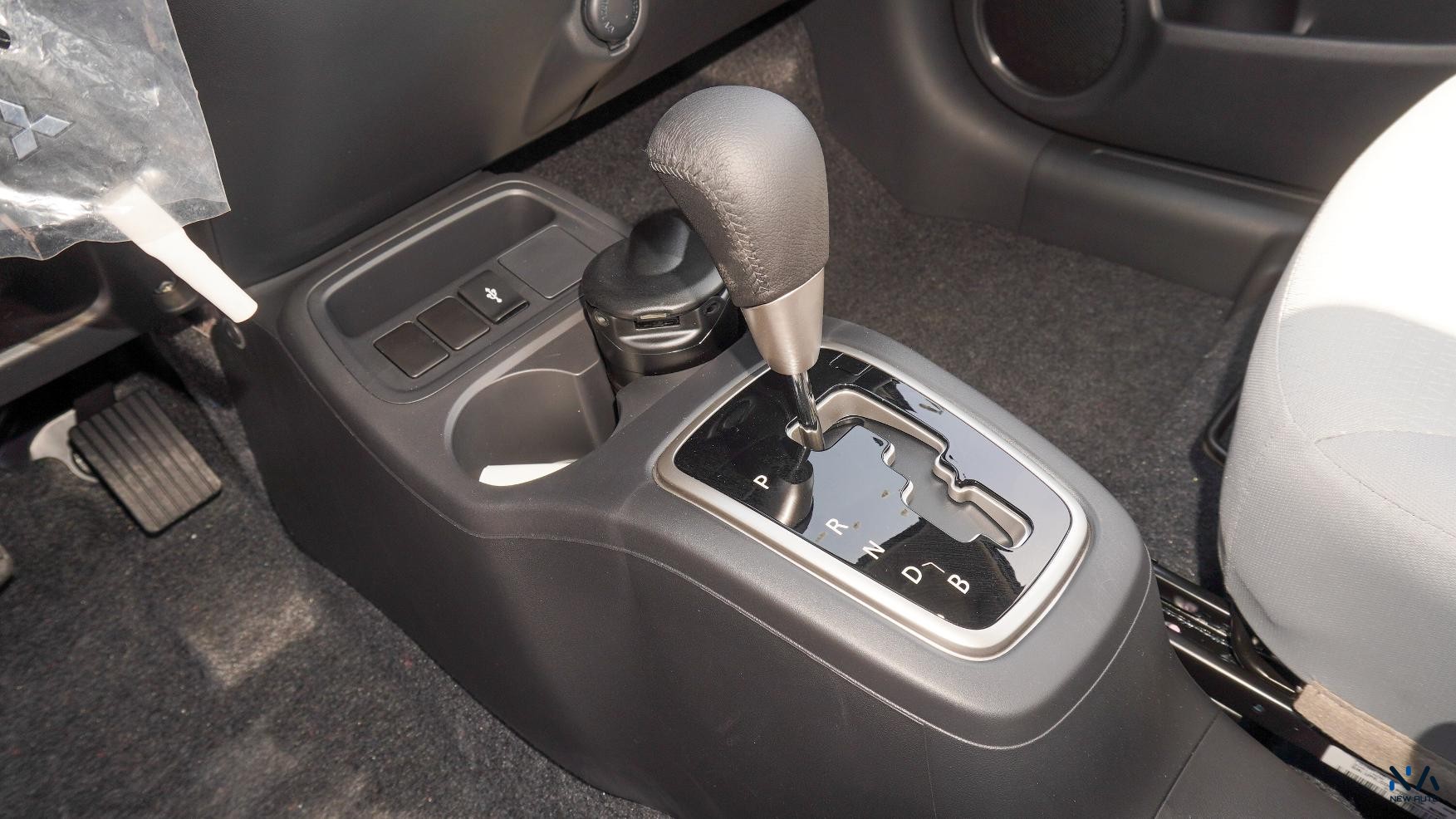 Mitsubishi Attrage Premium (G17) Grey – Grey 2025