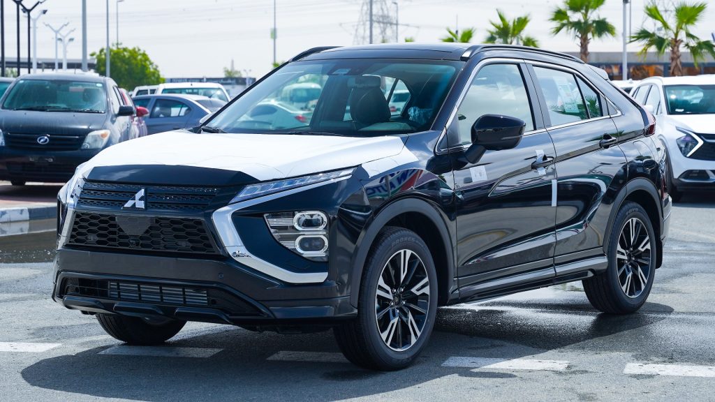 Mitsubishi Eclipse Cross 2026 Black Black Front Quarter View 1 1024x576