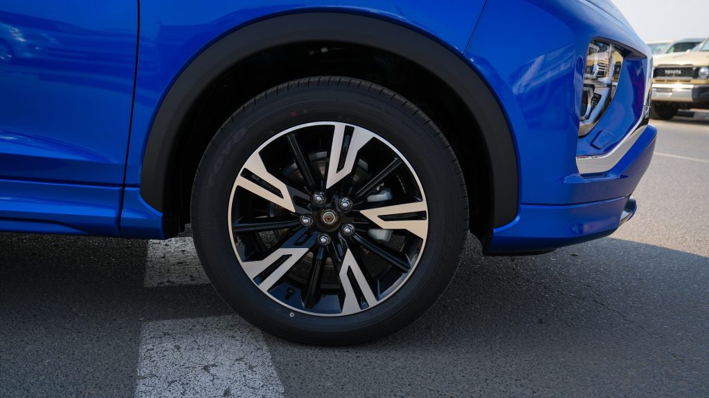 Mitsubishi Eclipse Cross 2026 Blue Black Alloy Wheel Detail 1024x576