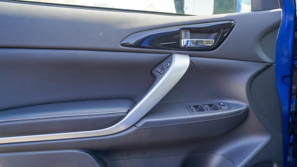 Mitsubishi Eclipse Cross 2026 Blue Black Door Panel Detail 1024x576