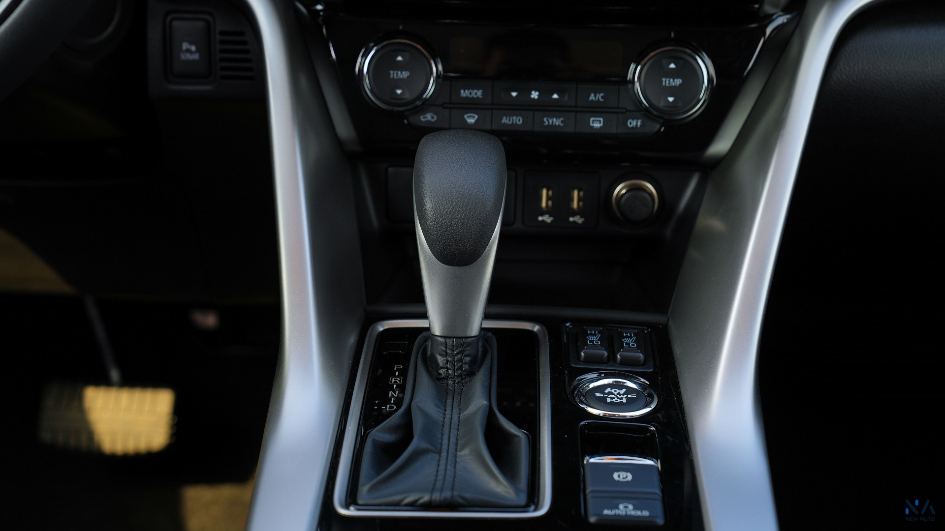 Mitsubishi Eclipse Cross (H43) – Blue – Black 2026