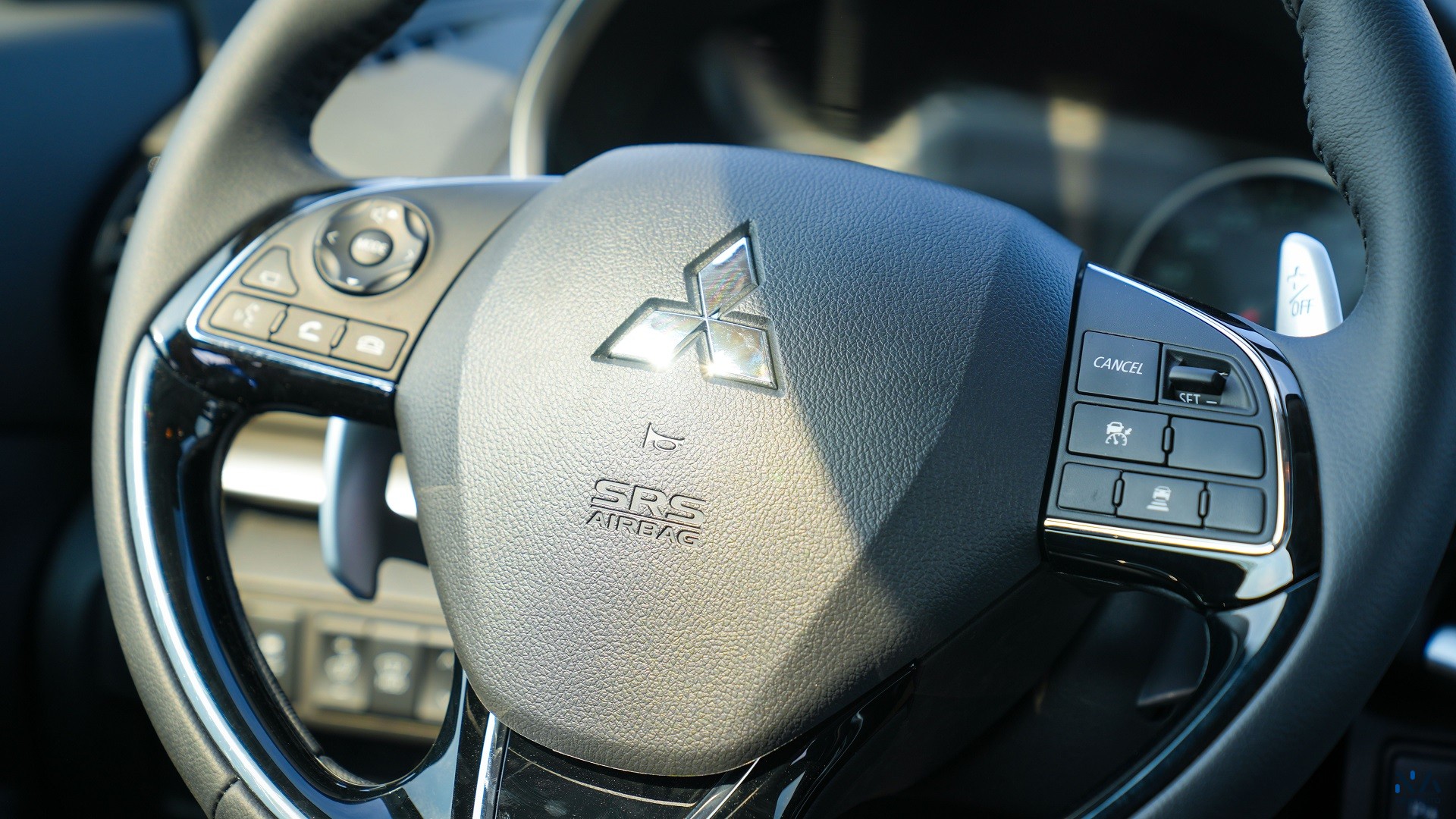 Mitsubishi Eclipse Cross (H43) – Blue – Black 2026