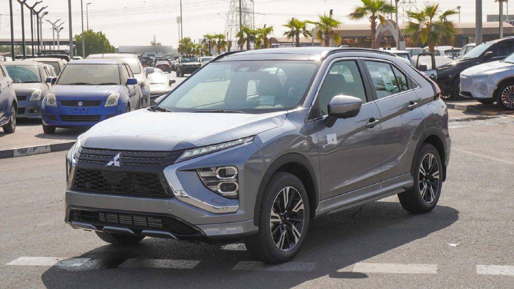 Mitsubishi Eclipse Cross 2026 Grey Black Front Angle View 1024x576