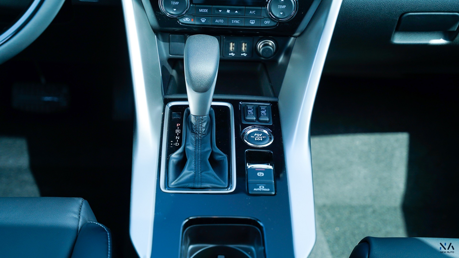 Mitsubishi Eclipse Cross (H43) – Gray- Black 2026