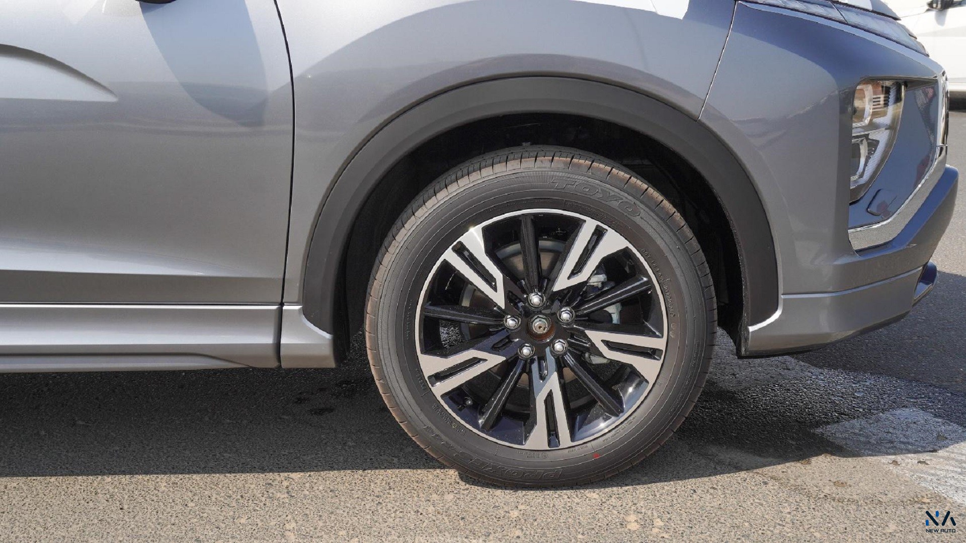 Mitsubishi Eclipse Cross (U40)  Grey – Black 2026