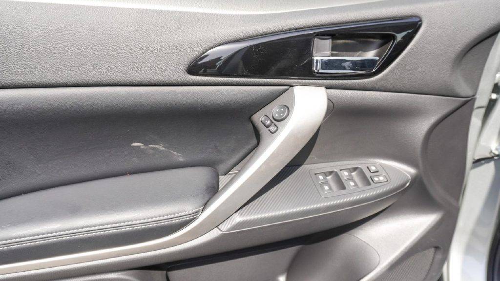 Mitsubishi Eclipse Cross 2026 Silver Black Door Panel Interior 1024x576