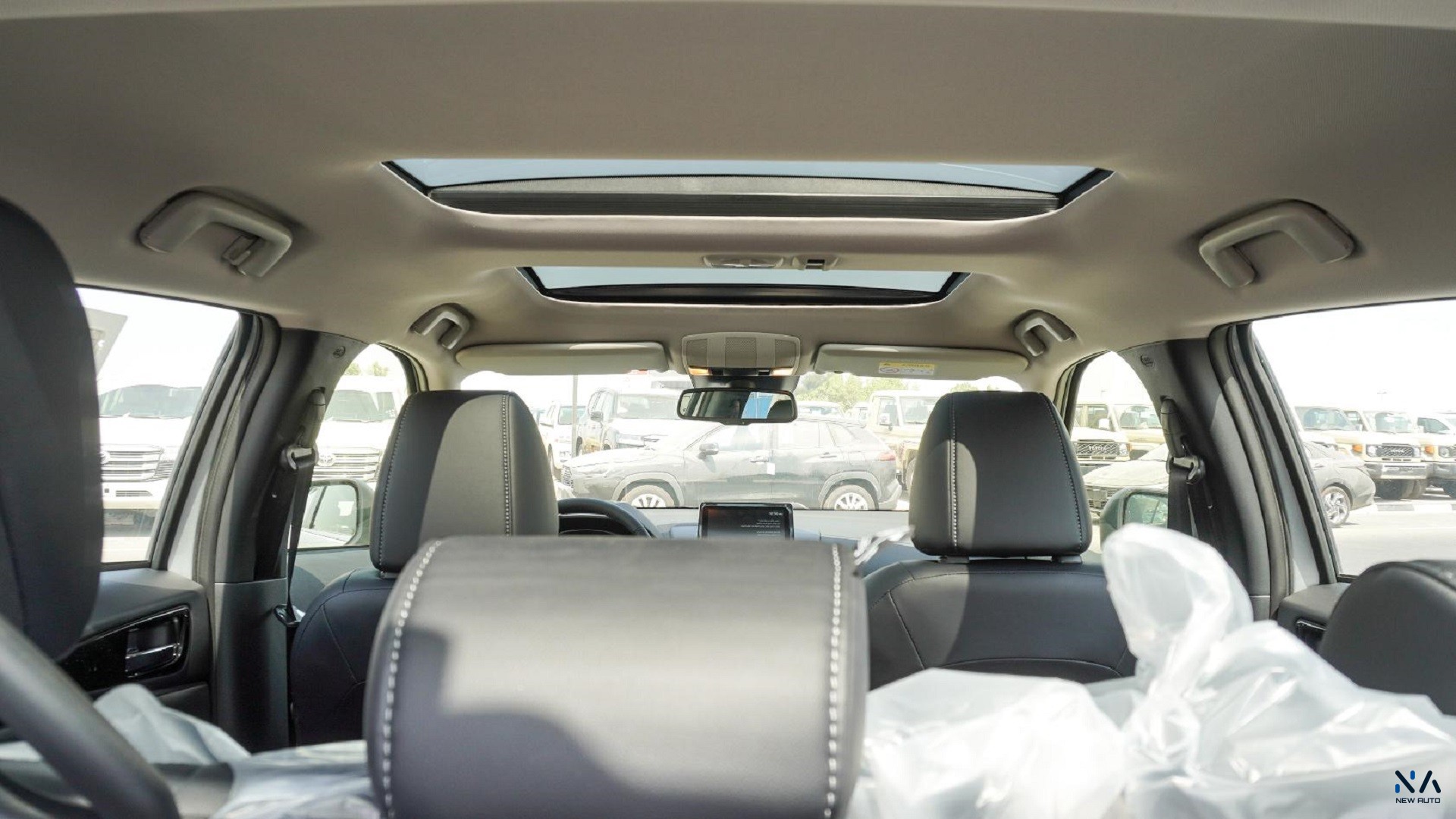 Mitsubishi Eclipse Cross (U40) – Silver – Black 2026