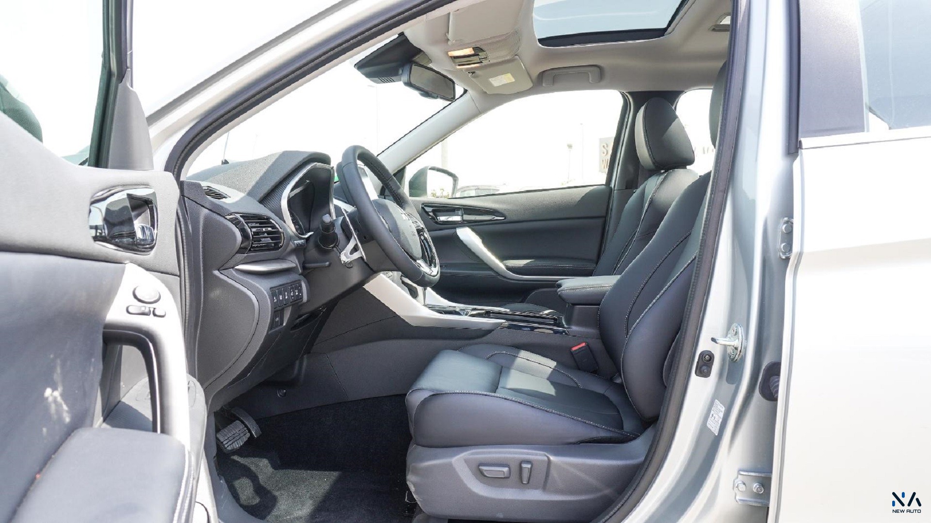 Mitsubishi Eclipse Cross (U40) – Silver – Black 2026