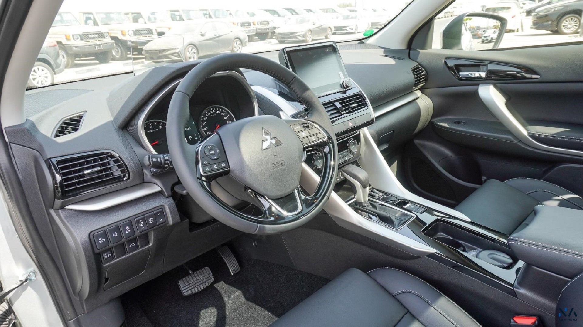 Mitsubishi Eclipse Cross (U40) – Silver – Black 2026