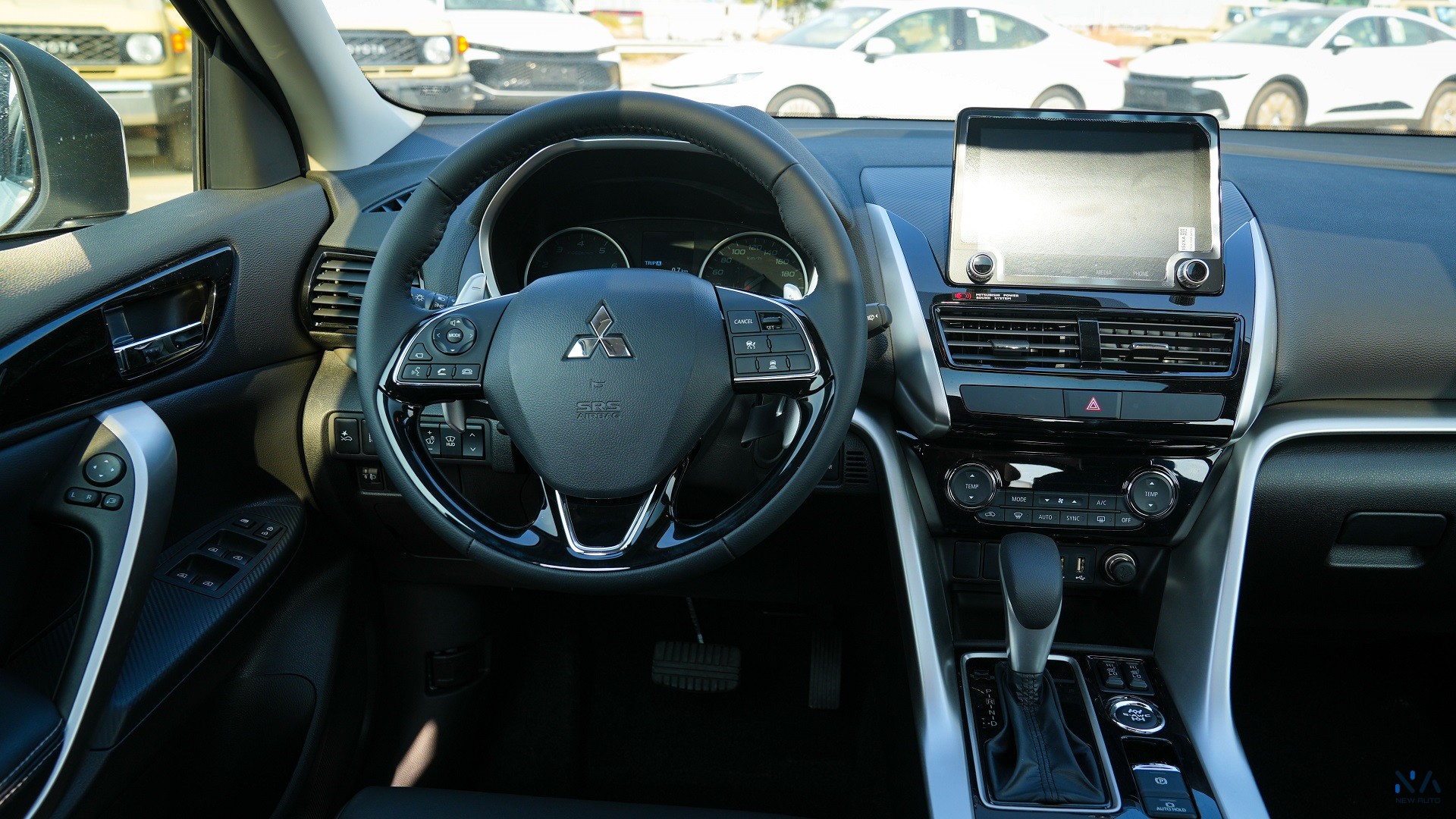 Mitsubishi Eclipse Cross (H43) – Solid White – Black 2026