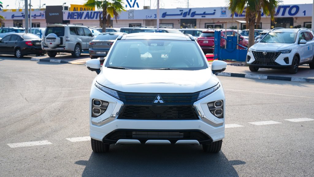 Mitsubishi Eclipse Cross 2026 Solid White Black Front View 1024x576