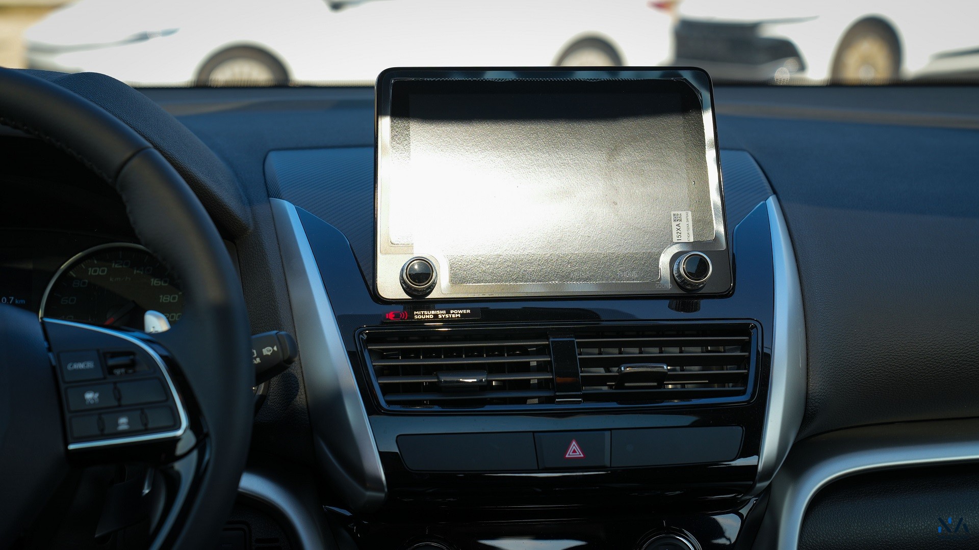 Mitsubishi Eclipse Cross (H43) – Solid White – Black 2026