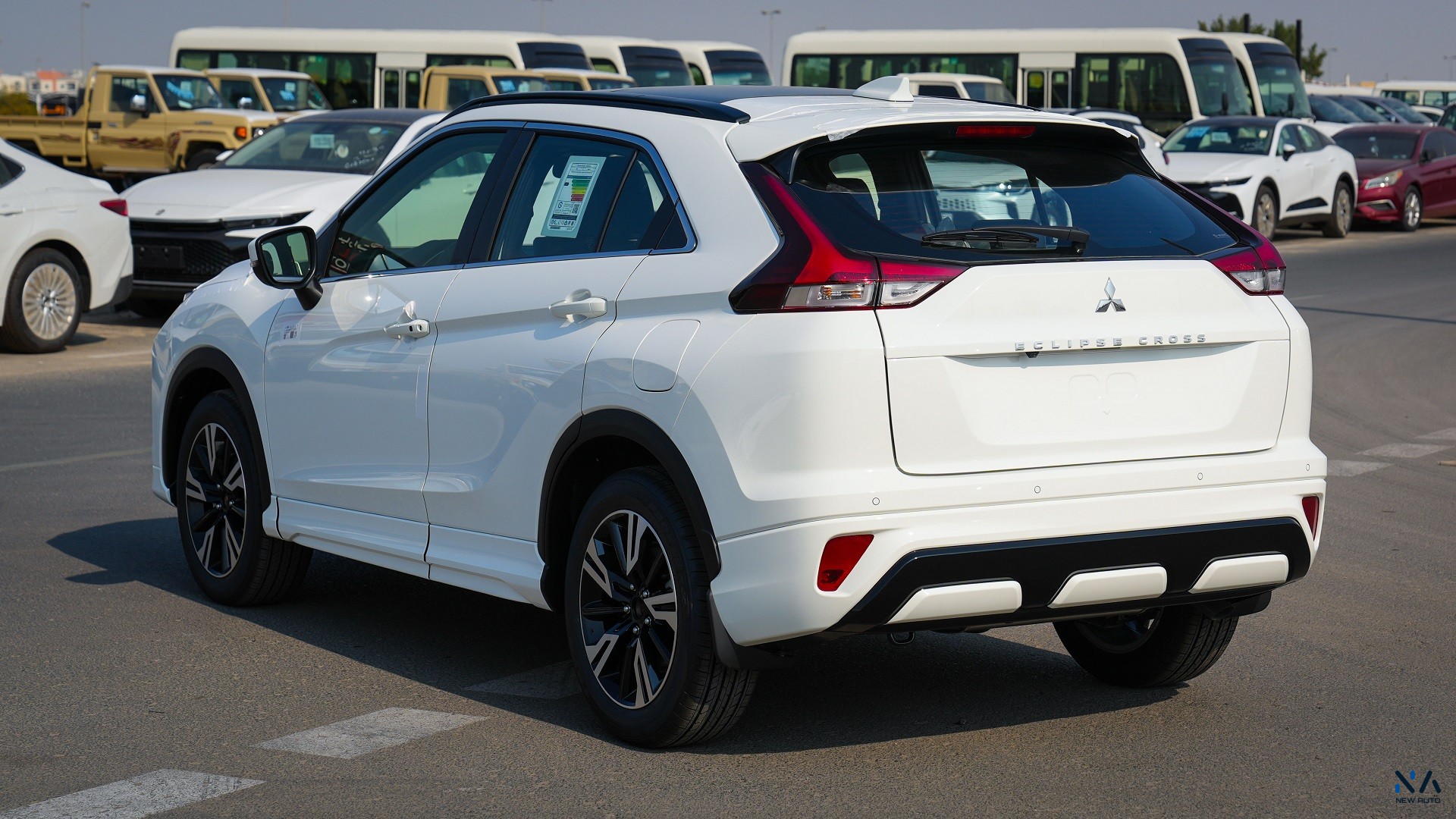 Mitsubishi Eclipse Cross (H43) – Solid White – Black 2026