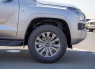 Mitsubishi L200 (C80) – Silver – Black 2026