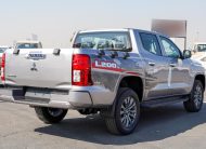 Mitsubishi L200 (C80) – Silver – Black 2026