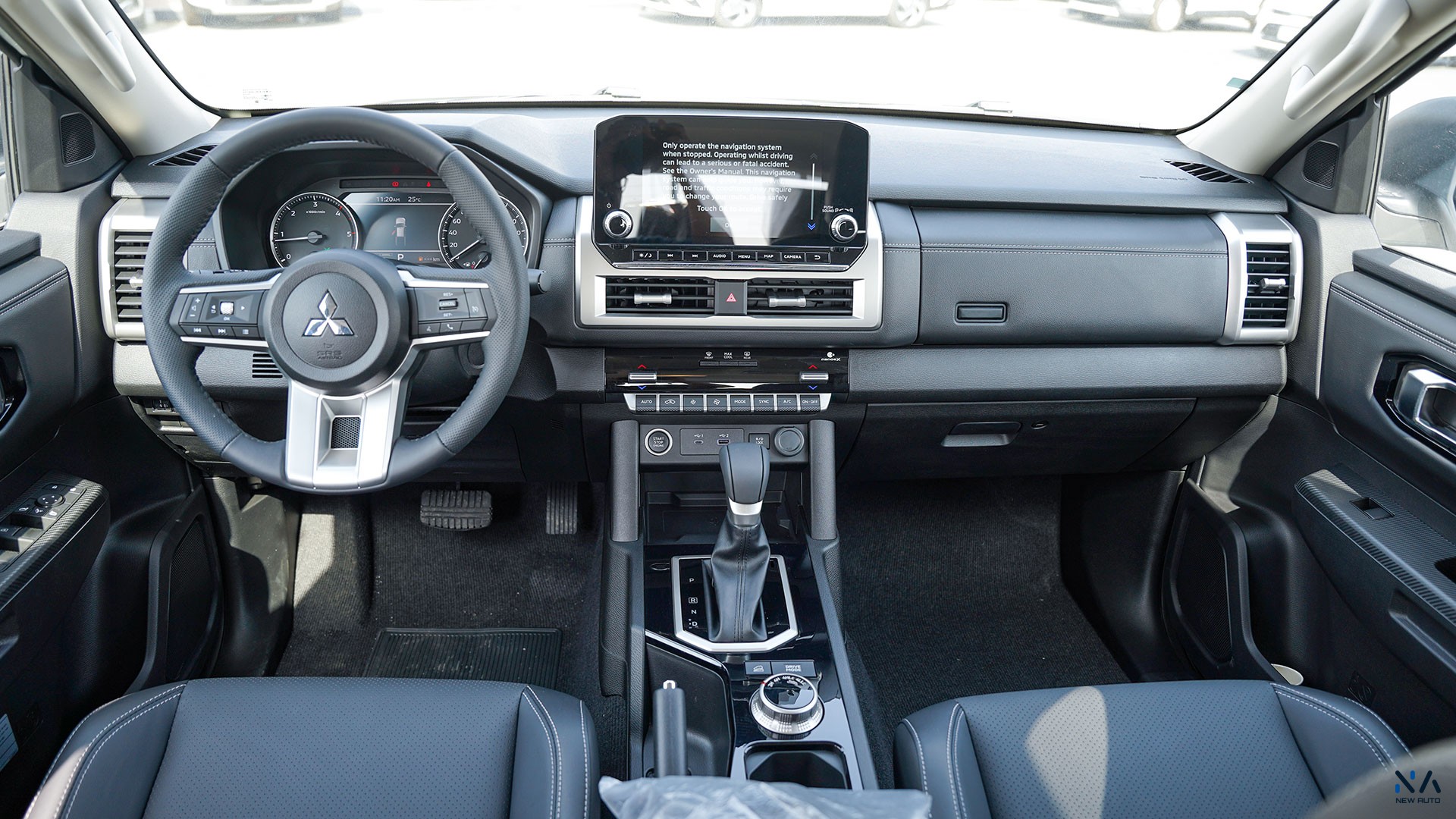 Mitsubishi L200  (C78) White – Black 2026