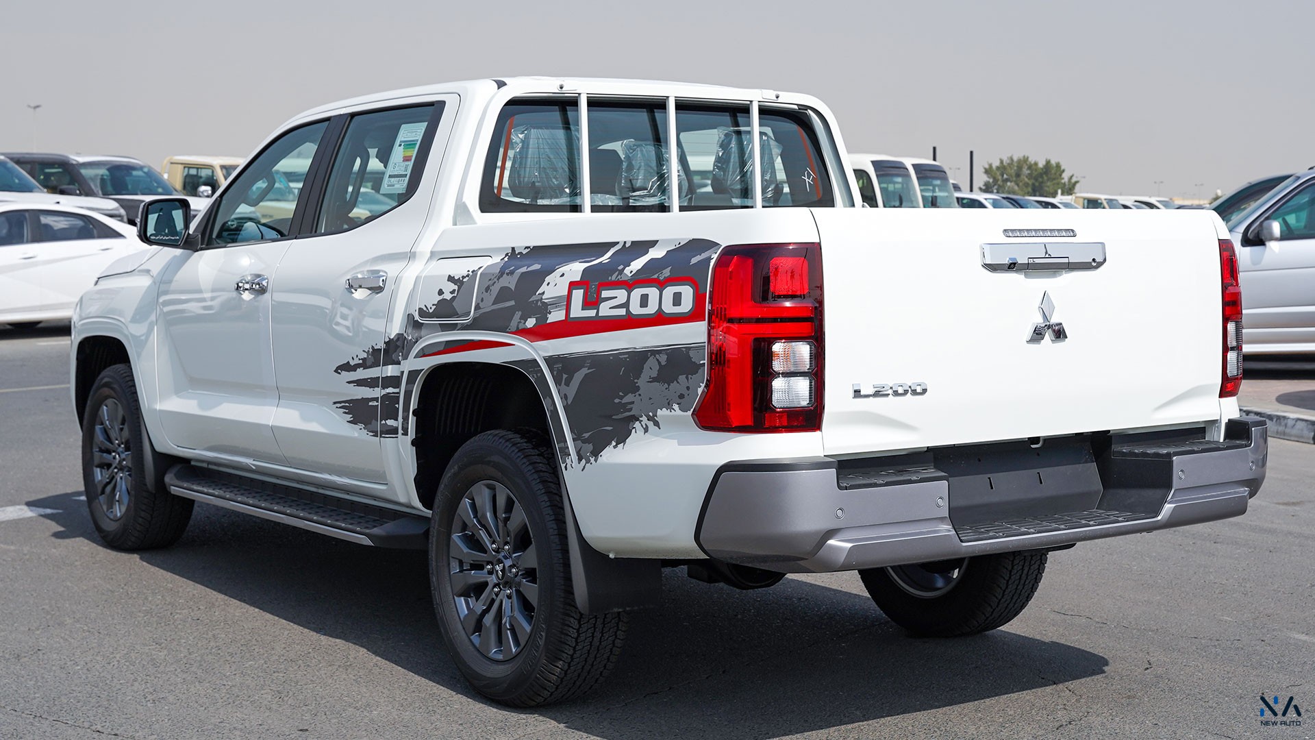 Mitsubishi L200  (C78) White – Black 2026