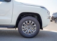 Mitsubishi L200 (C82) – White – Black 2026