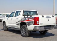 Mitsubishi L200 (C80) – White – Black 2026