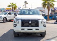 Mitsubishi L200 (C80) – White – Black 2026