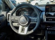 Mitsubishi L200 (C82) – White – Black 2026