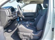 Mitsubishi L200 (C80) – White – Black 2026