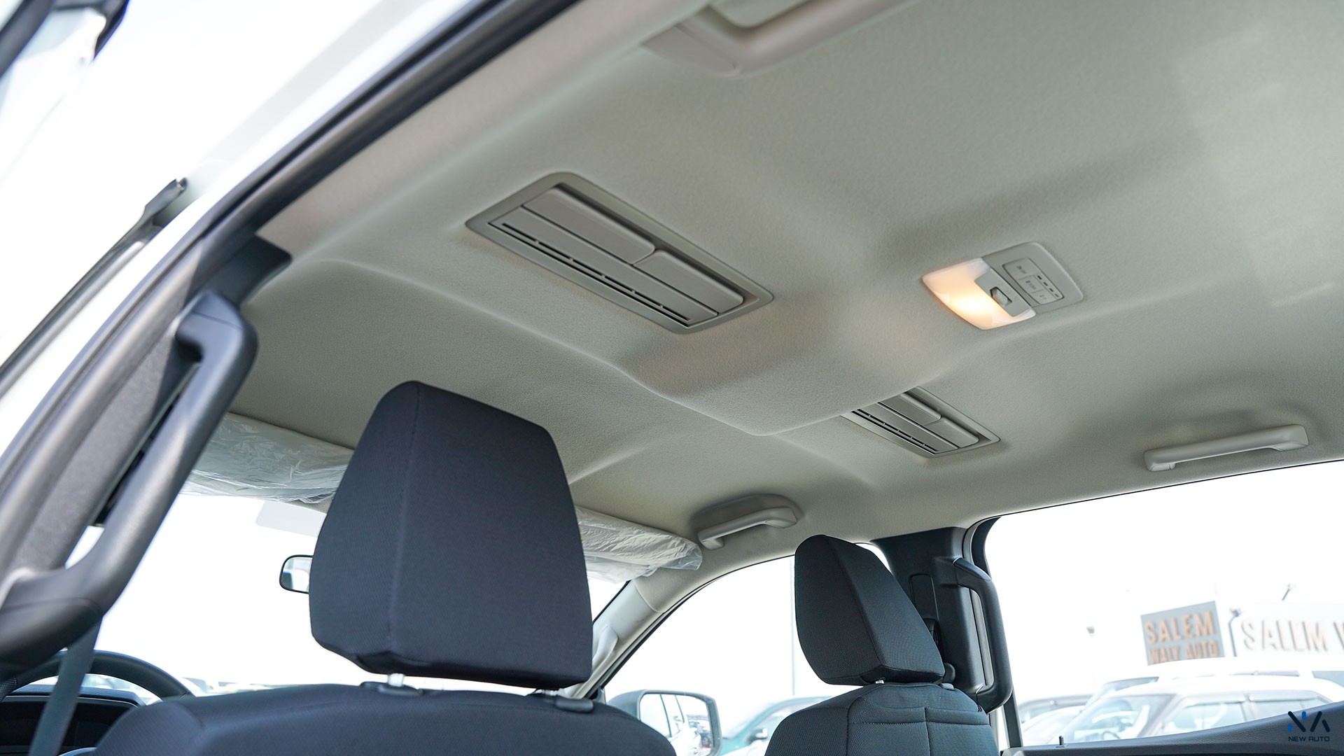 Mitsubishi L200 (C86) –  White – Black  2026