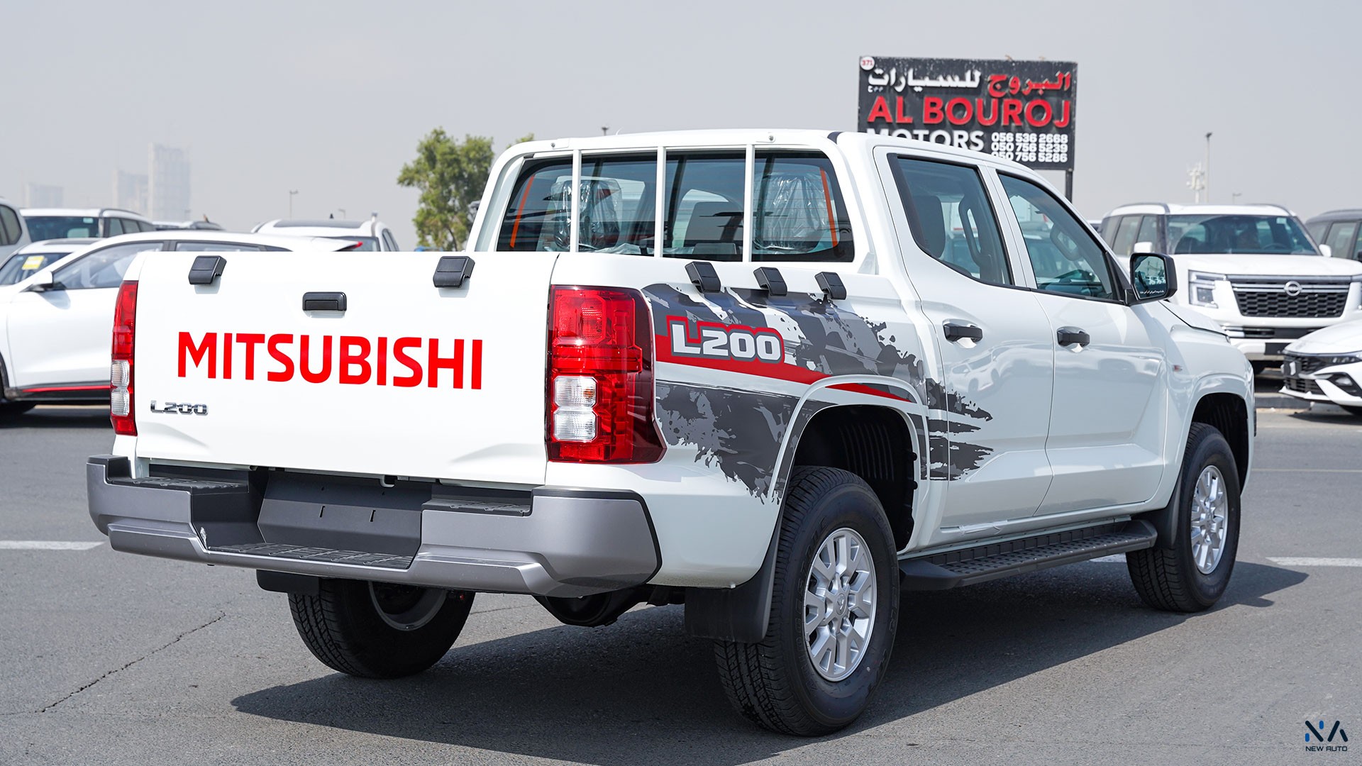 Mitsubishi L200 (C86) –  White – Black  2026
