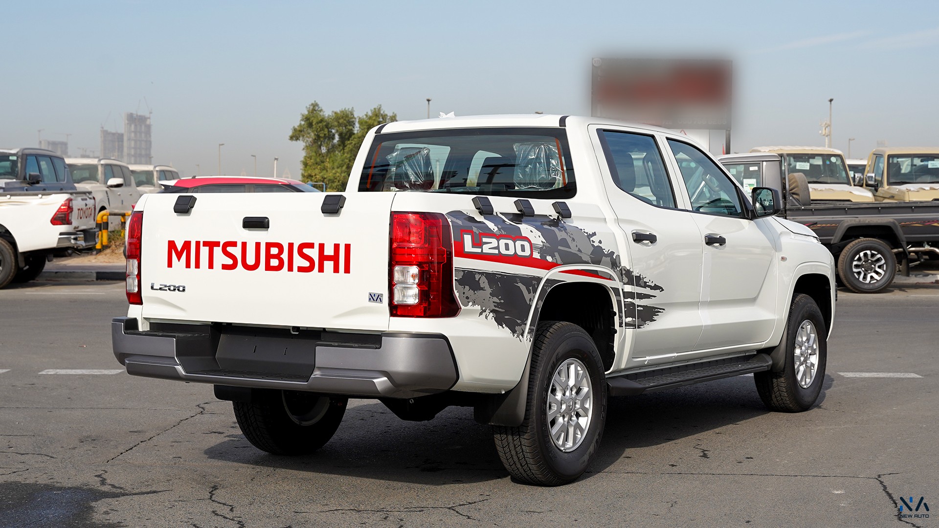 Mitsubishi L200 (C79) – White – Black 2026