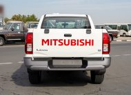 Mitsubishi L200 (C79) – White – Black 2026